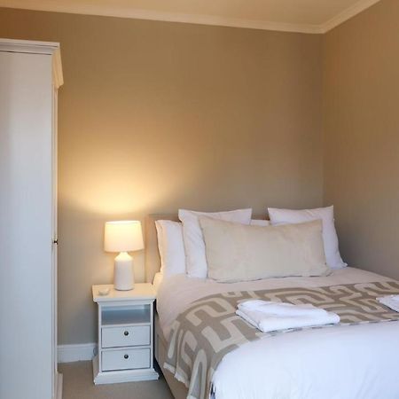 Luxury Living Outside The City Walls - Sleeps Six! Chester Esterno foto