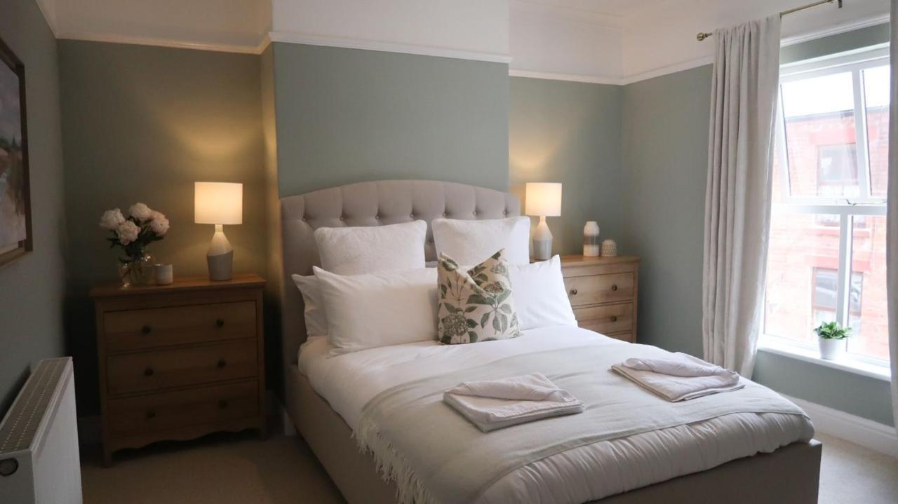 Luxury Living Outside The City Walls - Sleeps Six! Chester Esterno foto