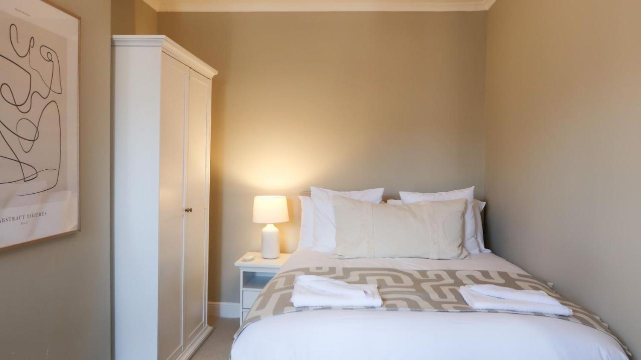 Luxury Living Outside The City Walls - Sleeps Six! Chester Esterno foto