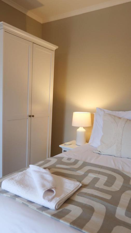 Luxury Living Outside The City Walls - Sleeps Six! Chester Esterno foto