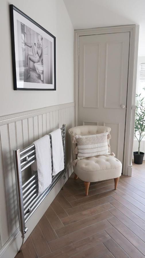 Luxury Living Outside The City Walls - Sleeps Six! Chester Esterno foto