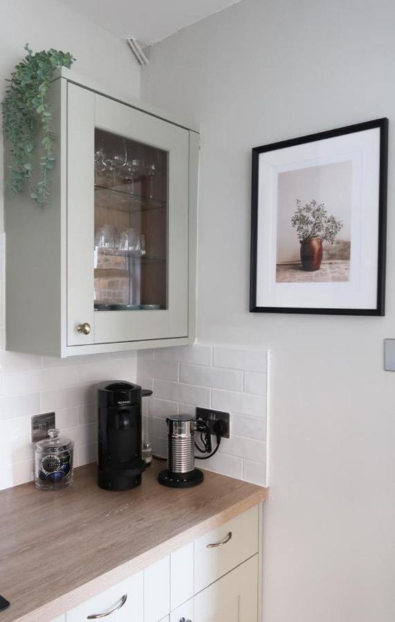 Luxury Living Outside The City Walls - Sleeps Six! Chester Esterno foto